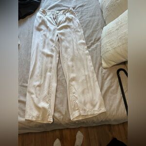 Abercrombie wide leg trousers, beige size small